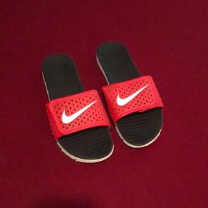 Nike flip flops